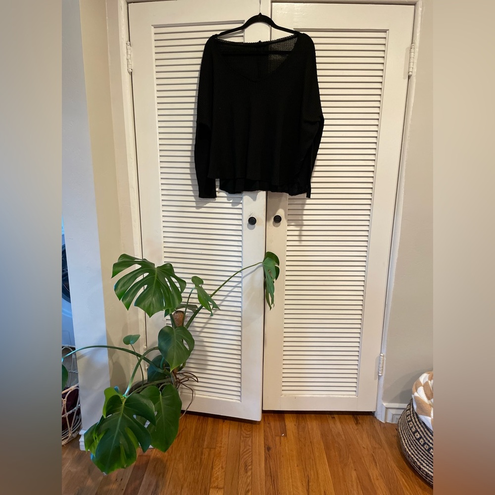 Urban Outfitters Oversized long sleeve